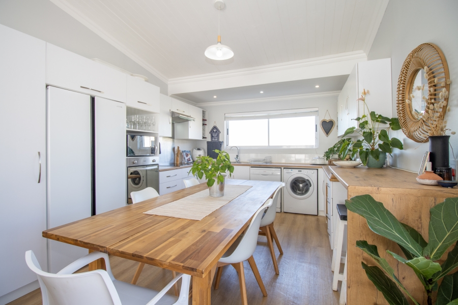 2 Bedroom Property for Sale in Fish Hoek Western Cape